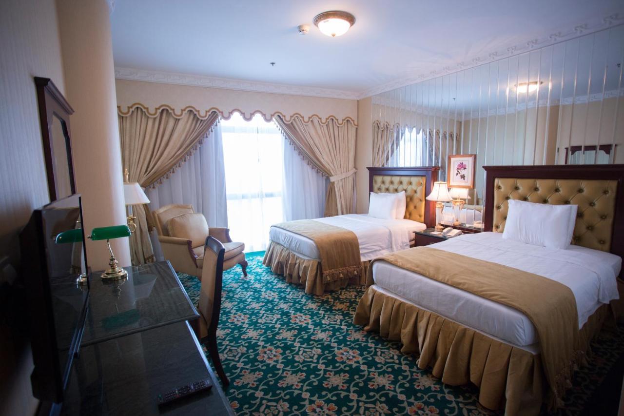 Habitat All Suites, Khobar Bagian luar foto A room at the hotel