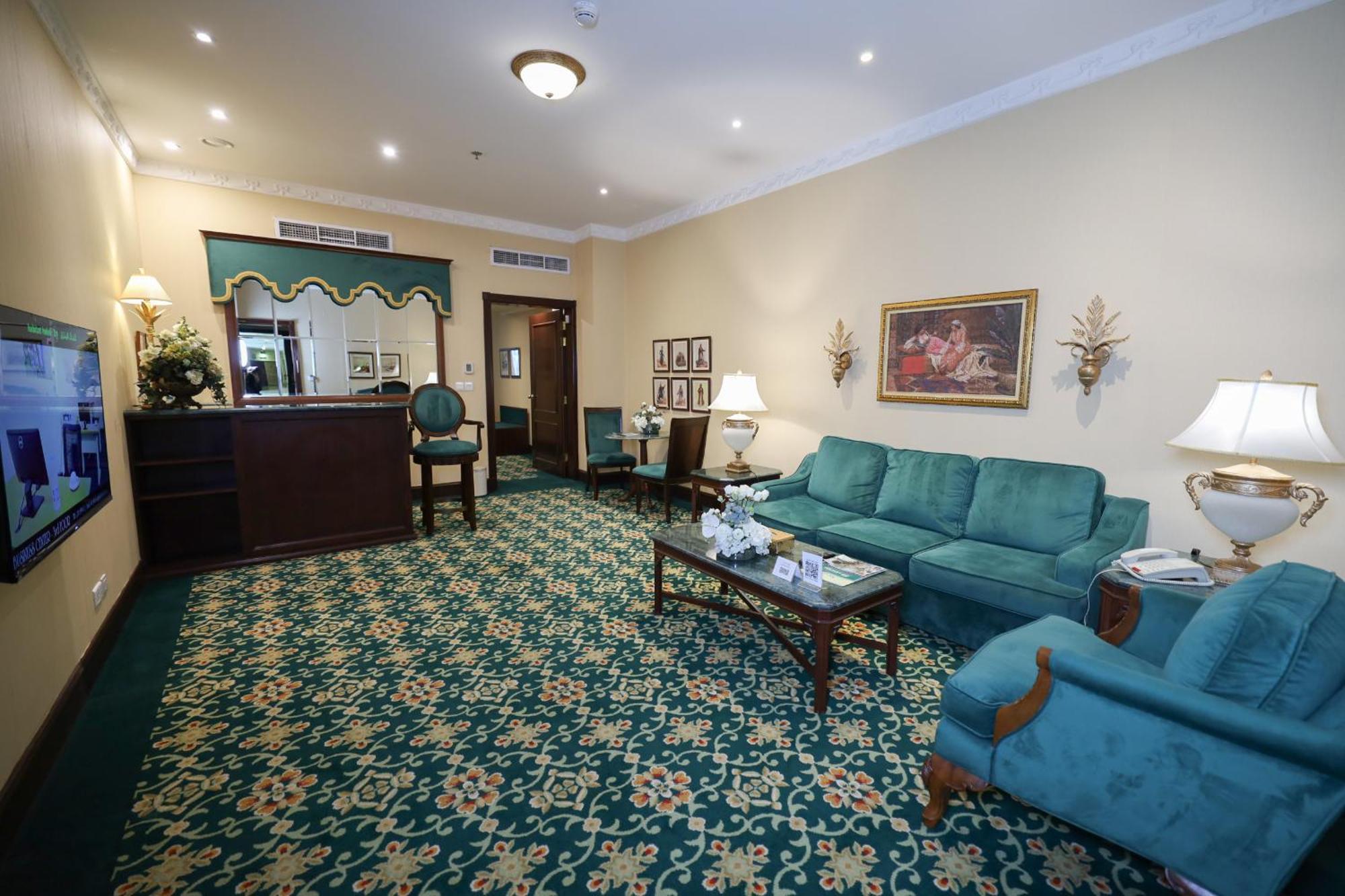 Habitat All Suites, Khobar Bagian luar foto A suite at the hotel