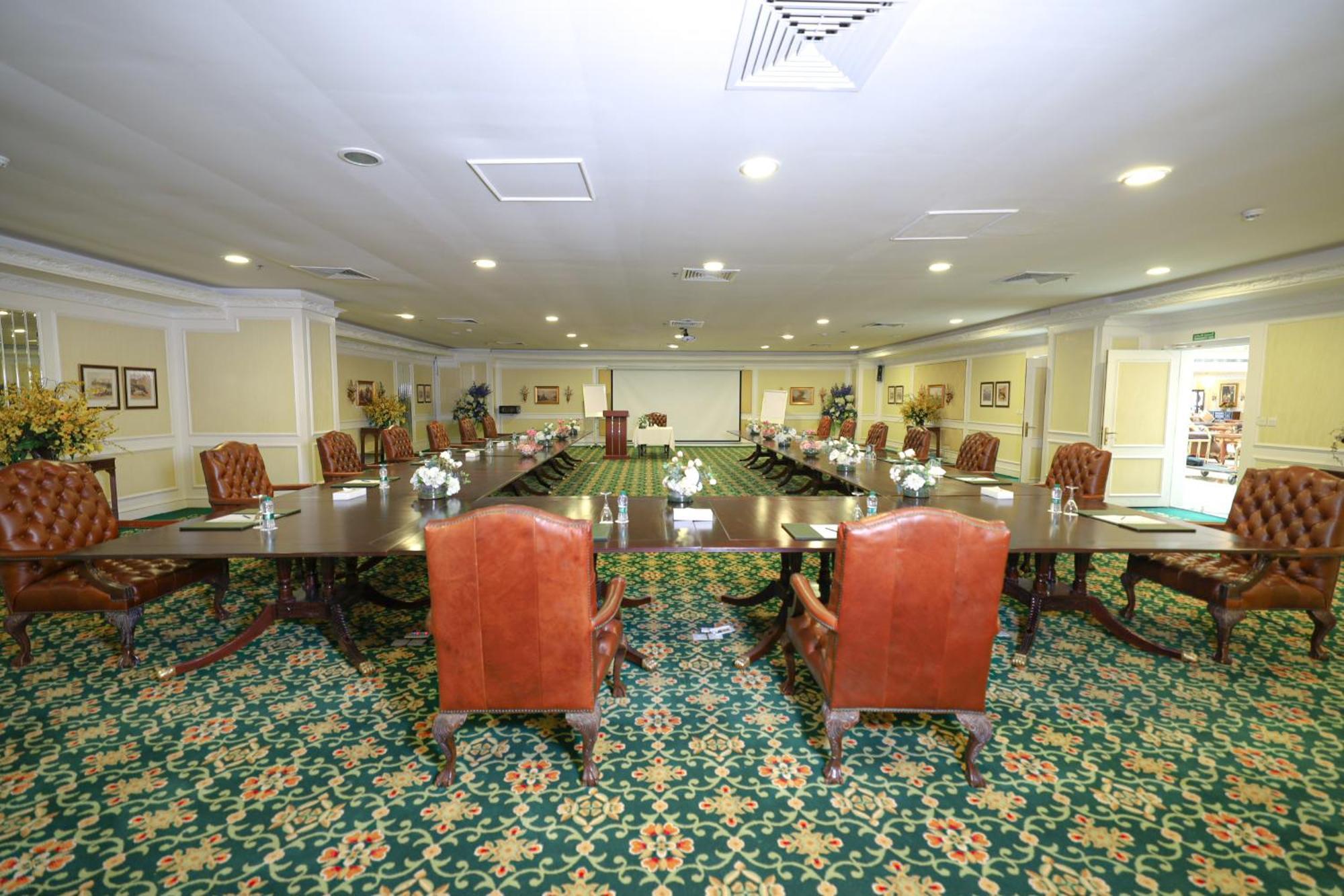 Habitat All Suites, Khobar Bagian luar foto The boardroom at the 1901 Club
