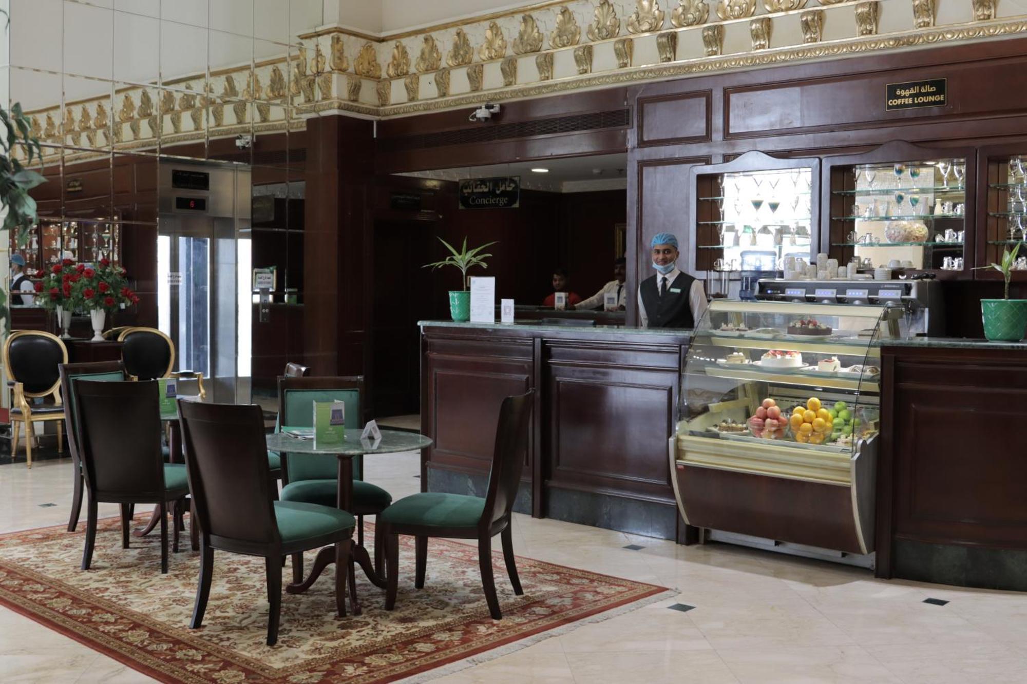 Habitat All Suites, Khobar Bagian luar foto The lobby of the hotel