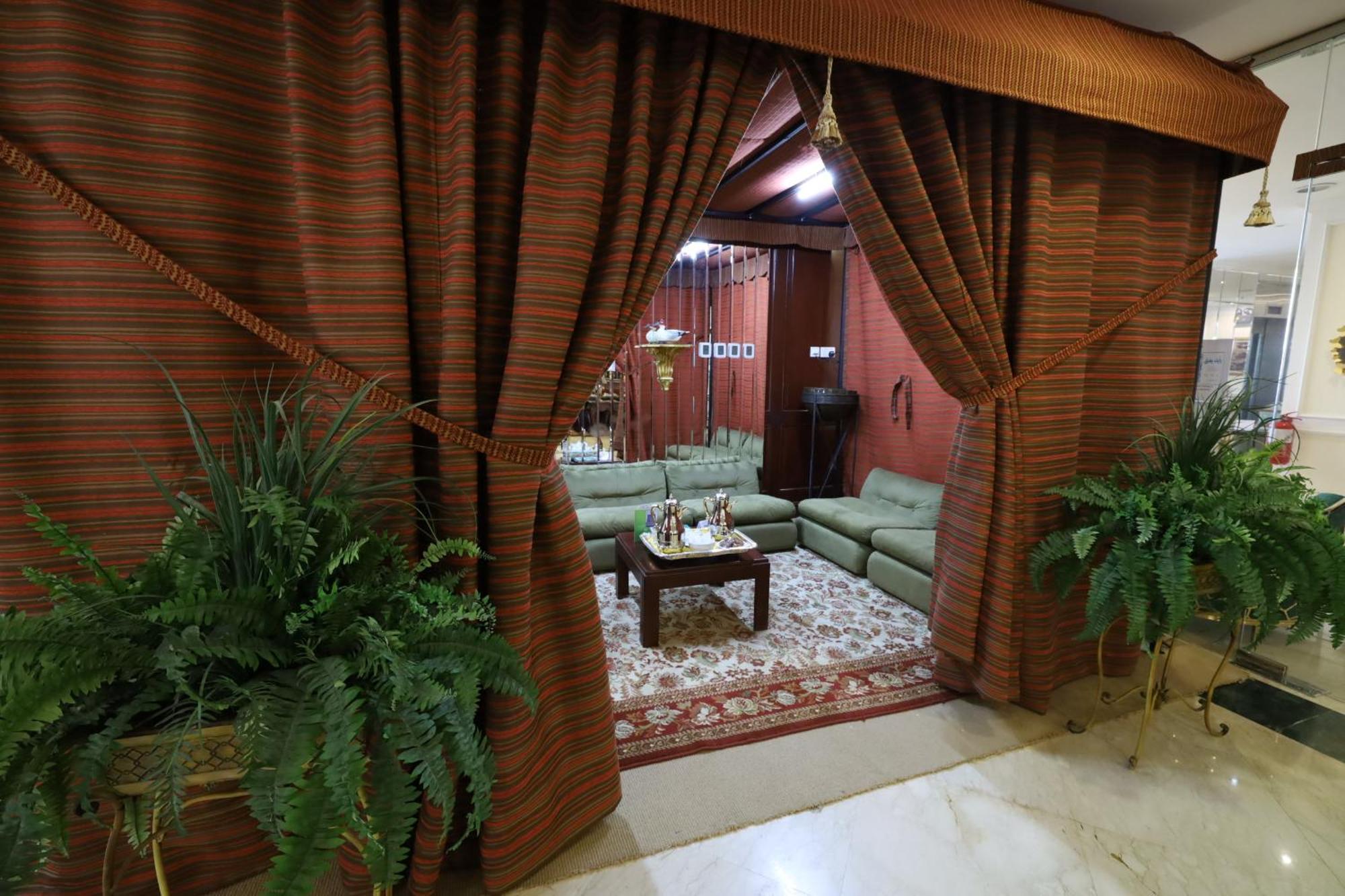 Habitat All Suites, Khobar Bagian luar foto The lobby of the hotel