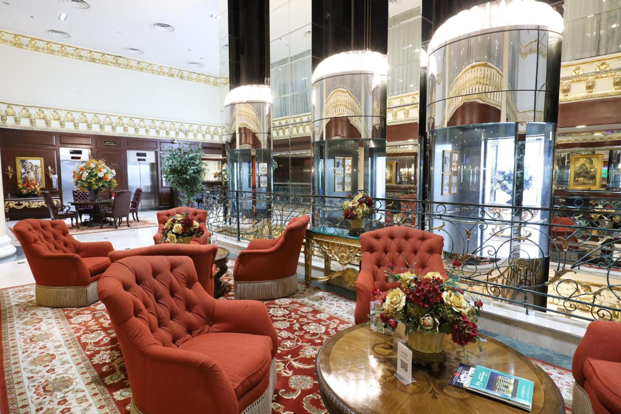 Habitat All Suites, Khobar Bagian luar foto Lobby