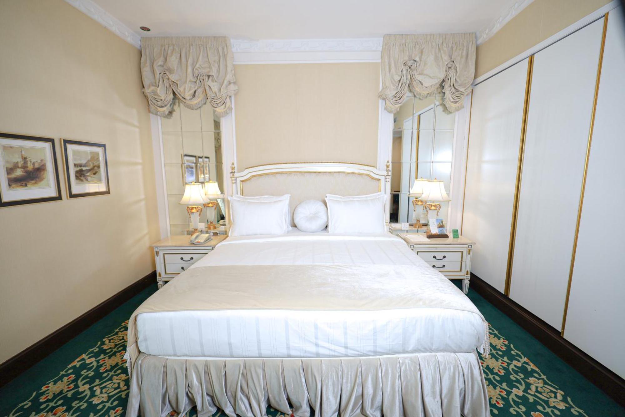 Habitat All Suites, Khobar Bagian luar foto A bedroom at the hotel