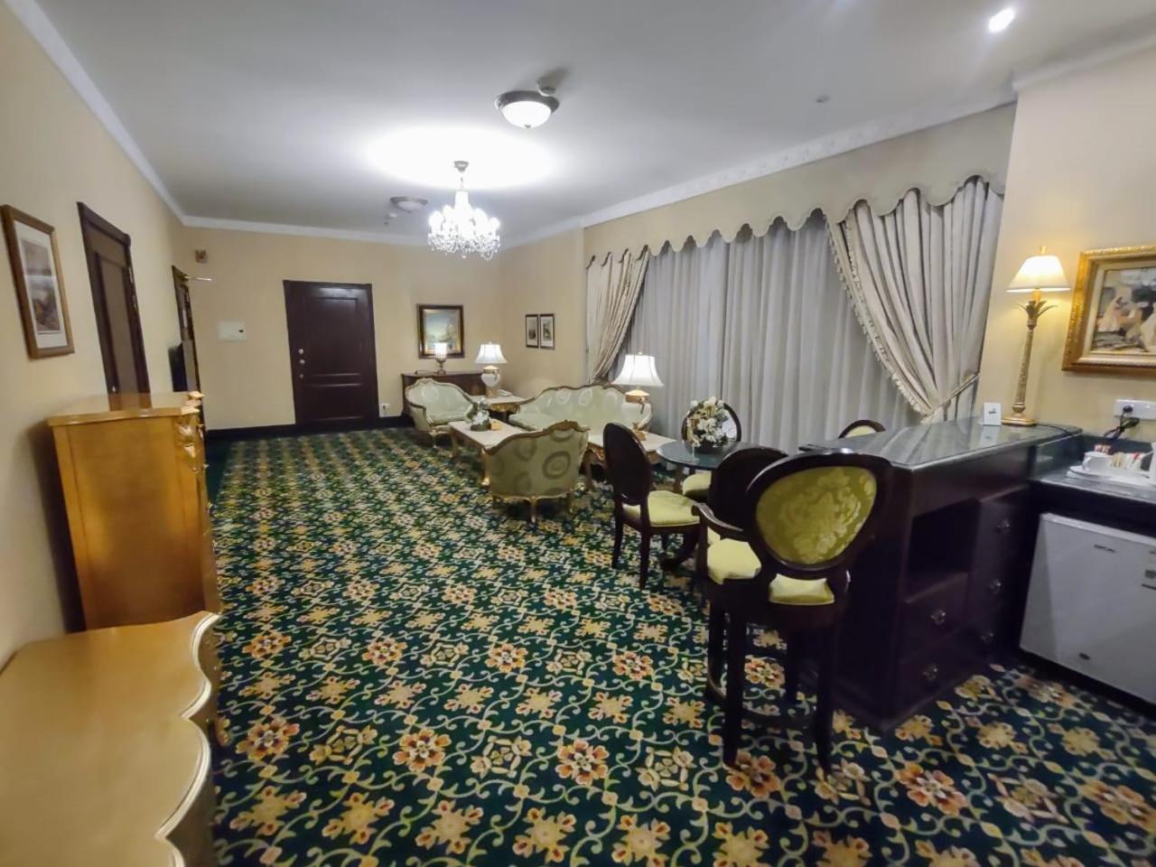 Habitat All Suites, Khobar Bagian luar foto
